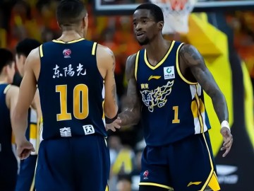 必威体育登录入口-广东VS山东前瞻：卡位战！广东力争4连胜+巩固前四，山东捍卫主场
