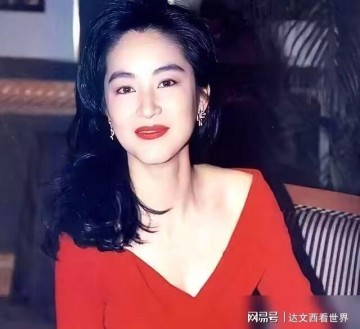 必威体育-林青霞亲口爆料：当年我全裸给他看，他却吓得扭头就跑！
